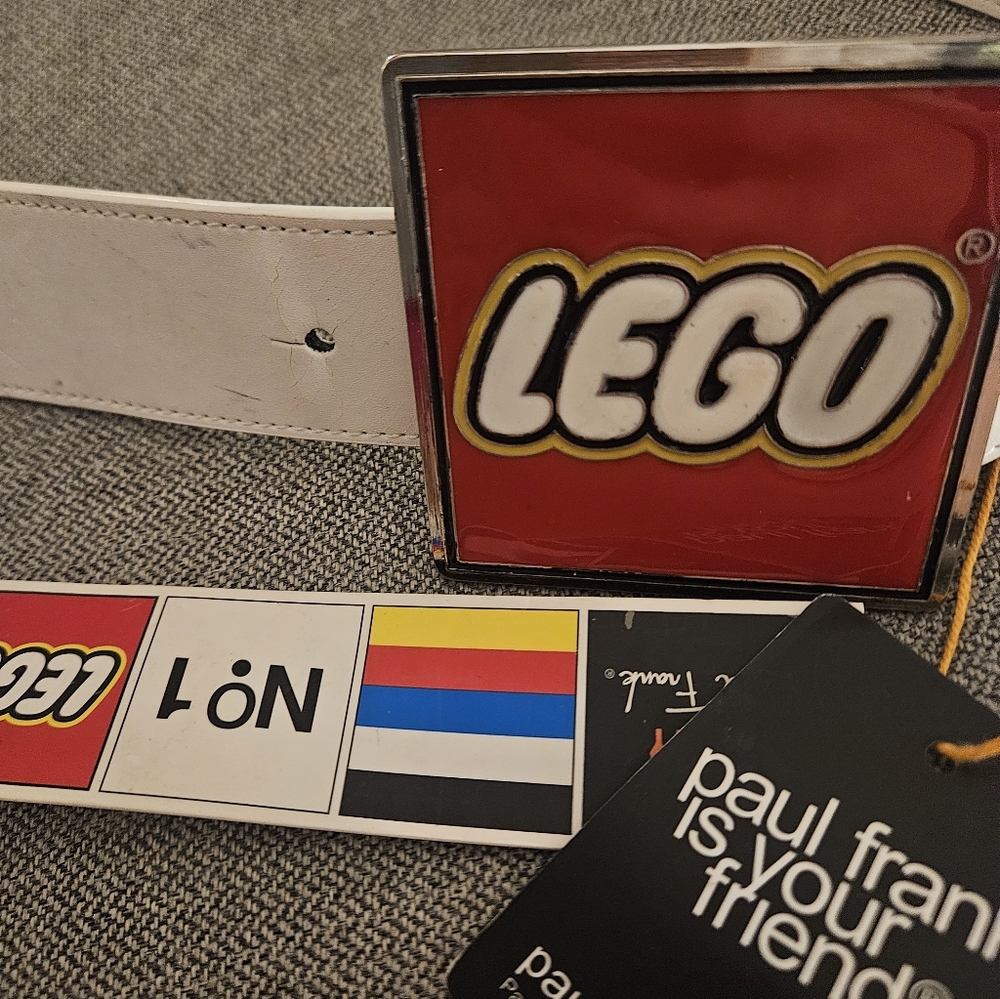 Nwt Paul Frank X Lego Red Square.Logo Belt Buckle S - Picture 3 of 7